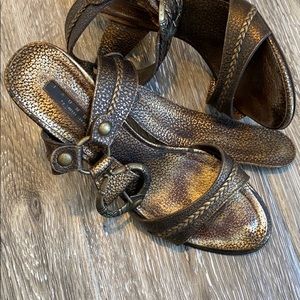 Laundry by Shelli Segal sandals